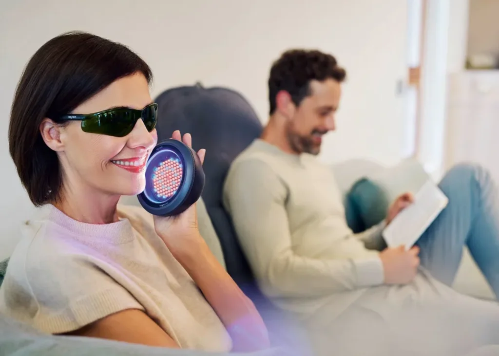 Bemer - terapia na poprawę pacjentka w trakcie terapii światłem czerwonym